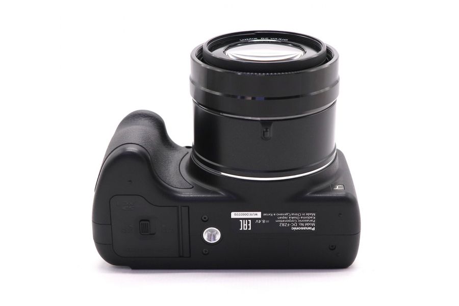 Panasonic Lumix DC-FZ82 в упаковке