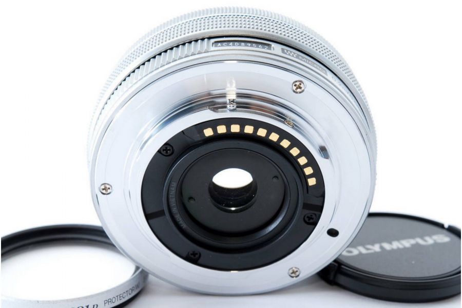 Olympus M.Zuiko Digital 14-42mm f/3.5-5.6 silver
