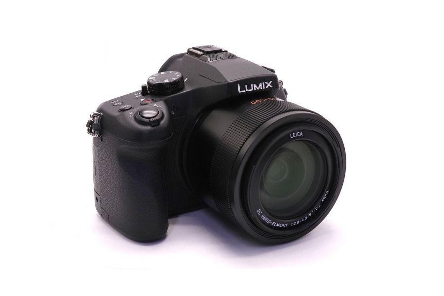 Panasonic Lumix DMC-FZ1000 в упаковке