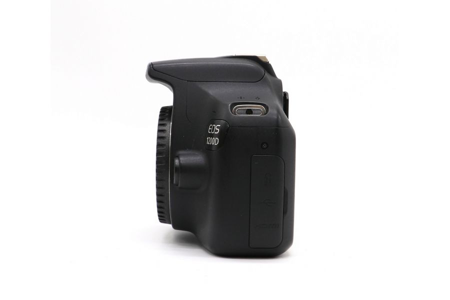 Canon EOS 1200D body (пробег 31560 кадров)