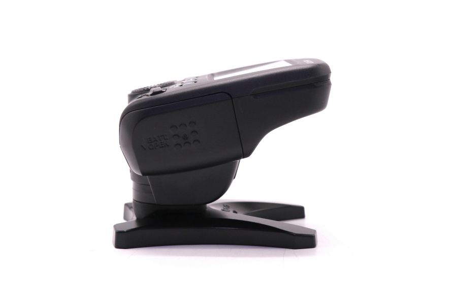 Радиосинхронизатор Yongnuo YN-E3-RT II в упаковке