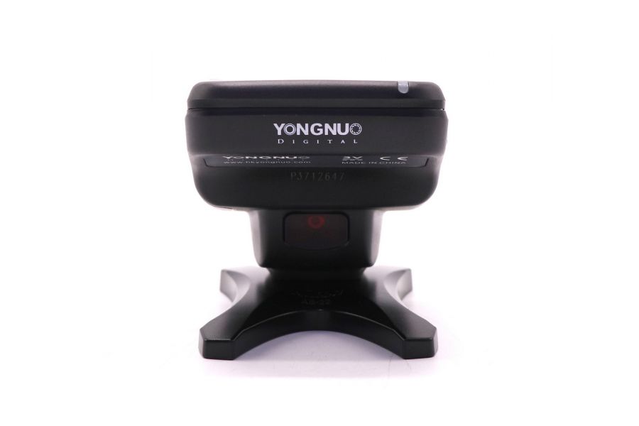 Радиосинхронизатор Yongnuo YN-E3-RT II в упаковке