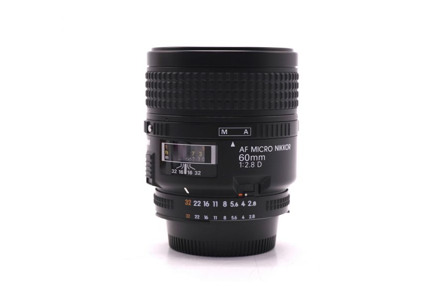 Nikon 60mm f/2.8D AF Micro-Nikkor в упаковке 