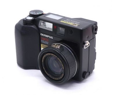 Olympus C-4040 zoom Camedia (Japan)