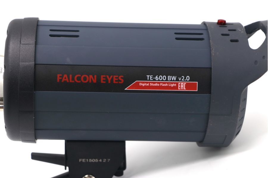 Студийная вспышка Falcon Eyes TE-600 BW v2.0