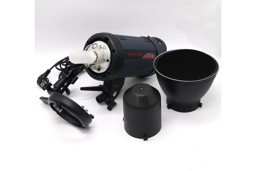 Студийная вспышка Falcon Eyes TE-600 BW v2.0