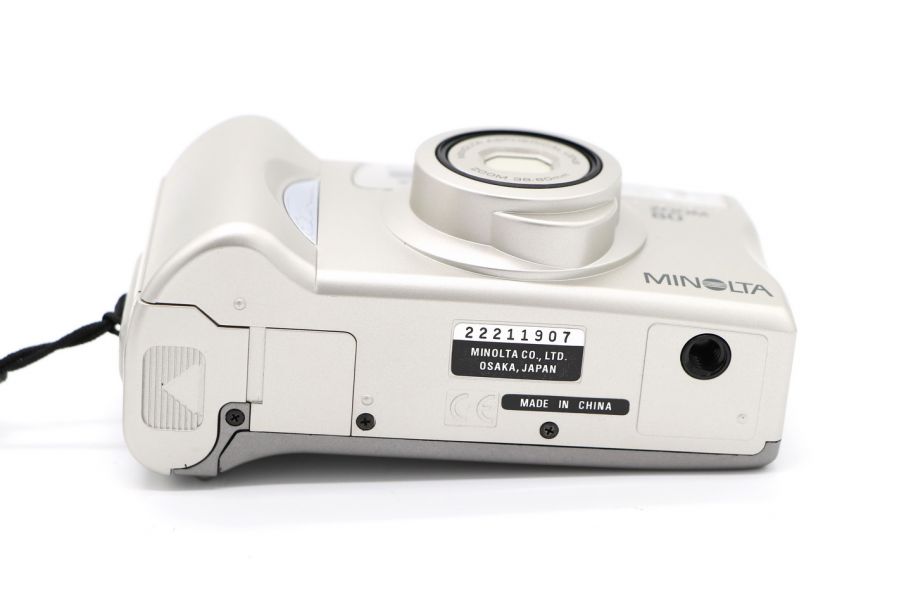 Minolta AF Zoom 80 (Japan, 2001)