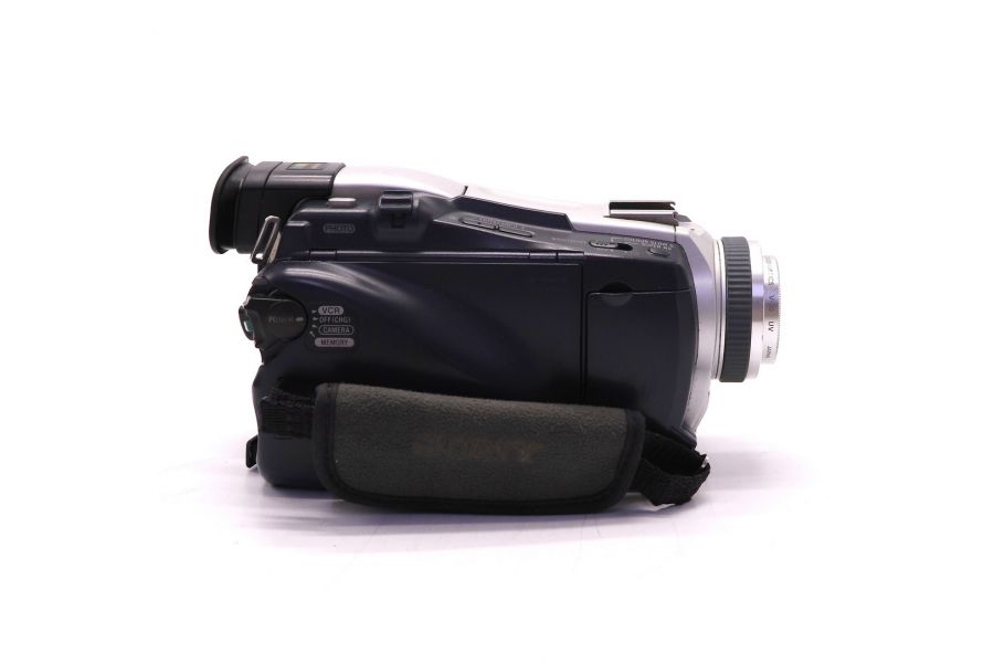 Видеокамера Sony DCR-TRV18