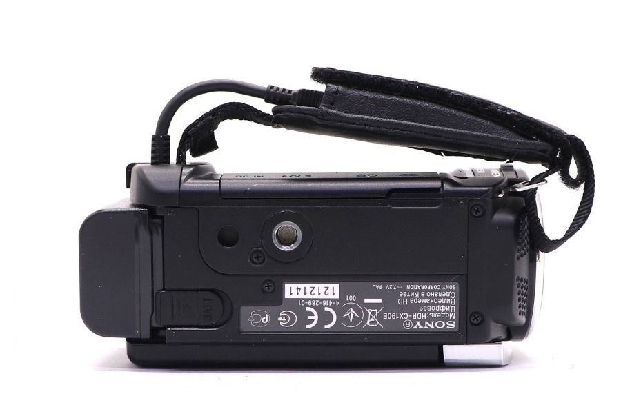 Видеокамера Sony HDR-CX190E в упаковке