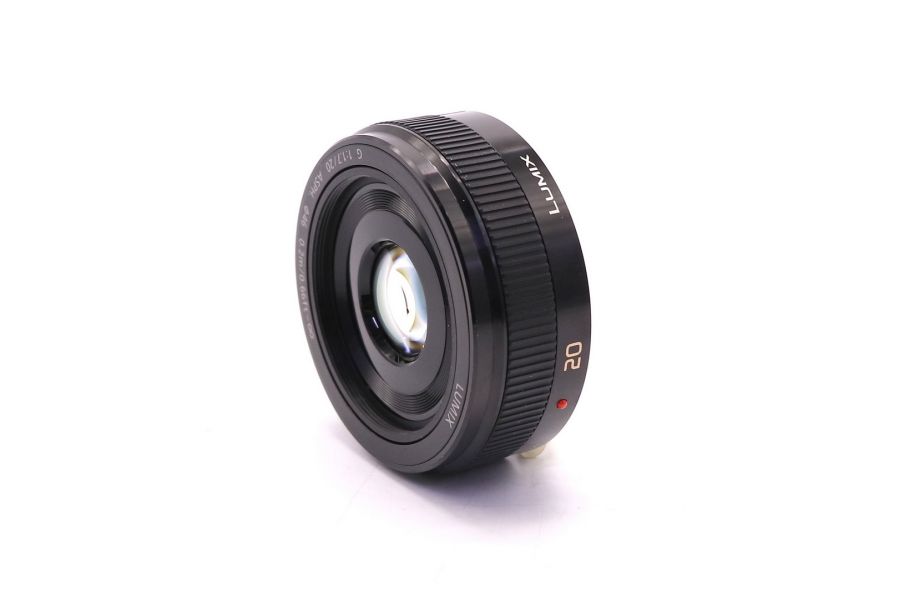 Panasonic Lumix G 20mm f/1.7 II Aspherical (H-H020A) в упаковке