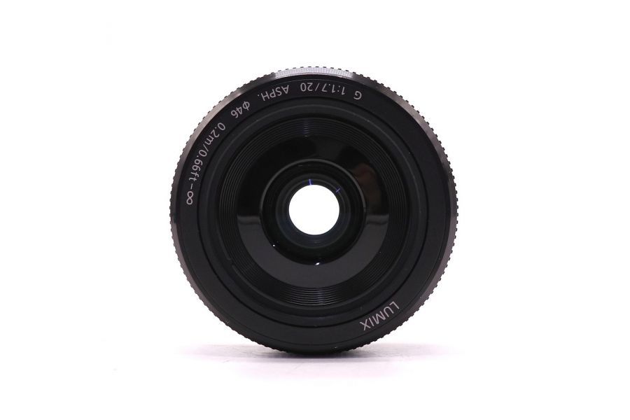 Panasonic Lumix G 20mm f/1.7 II Aspherical (H-H020A) в упаковке