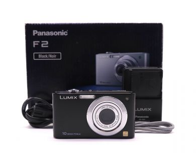 Panasonic Lumix DMC-F2 в упаковке