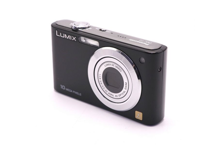 Panasonic Lumix DMC-F2 в упаковке