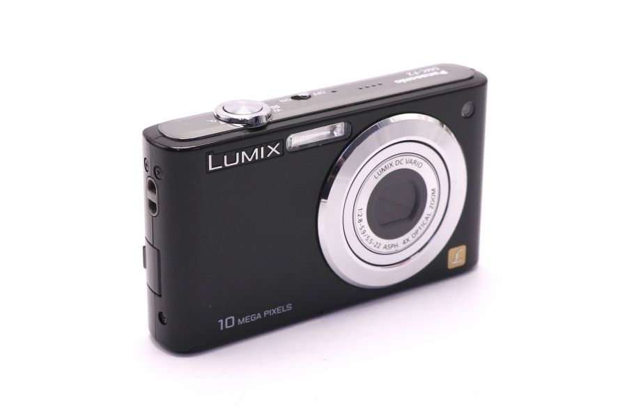 Panasonic Lumix DMC-F2 в упаковке