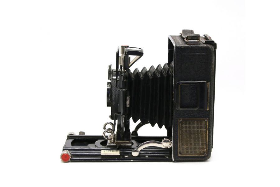 Voigtlander Bergheil 9x12 with Heliar 4.5/10,5cm