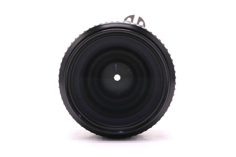 Nikon 35mm f/2 Nikkor