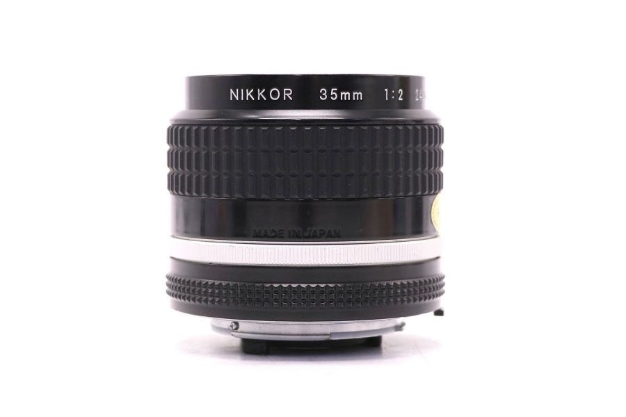 Nikon 35mm f/2 Nikkor