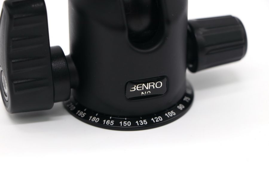 Штативная головка Benro N0