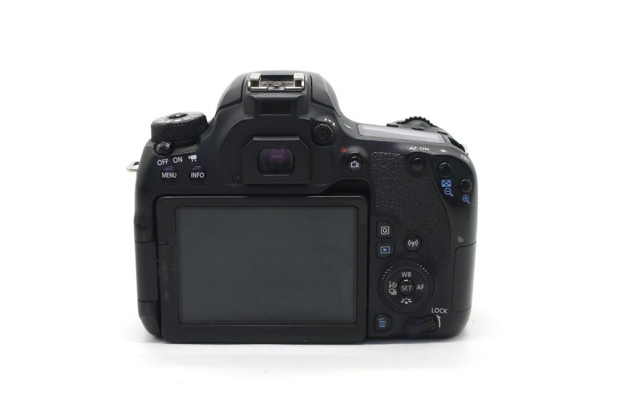 Canon EOS 77D body (пробег 202000 кадров)