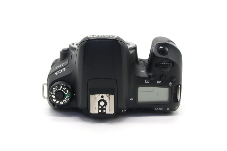 Canon EOS 77D body (пробег 202000 кадров)