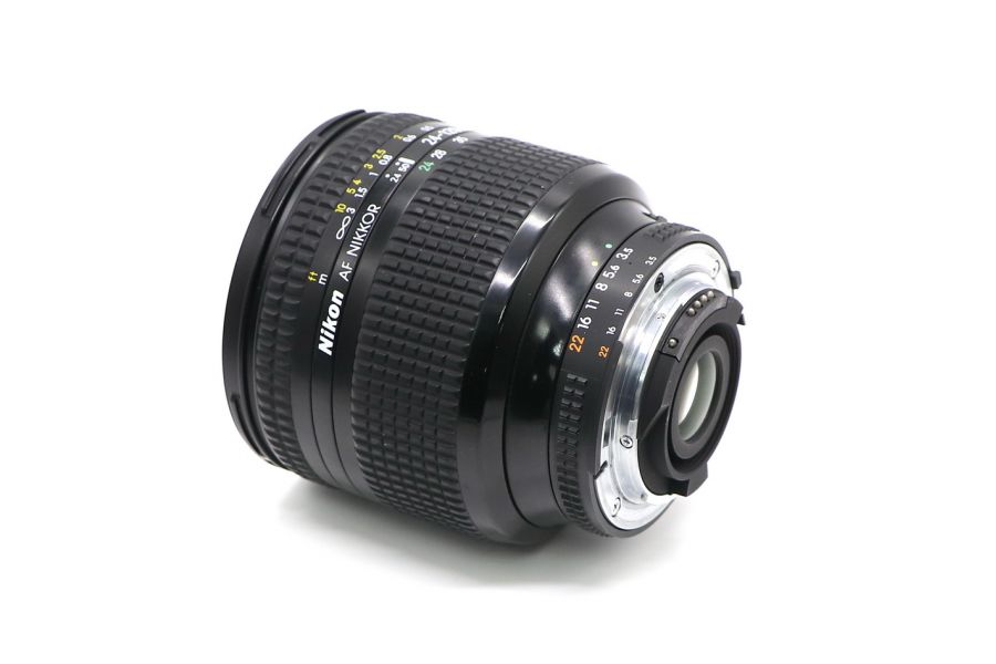 Nikon 24-120mm f/3.5-5.6D IF Zoom-Nikkor в упаковке