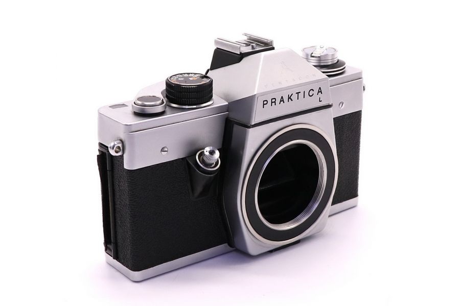 Praktica L body (Germany, 1968)