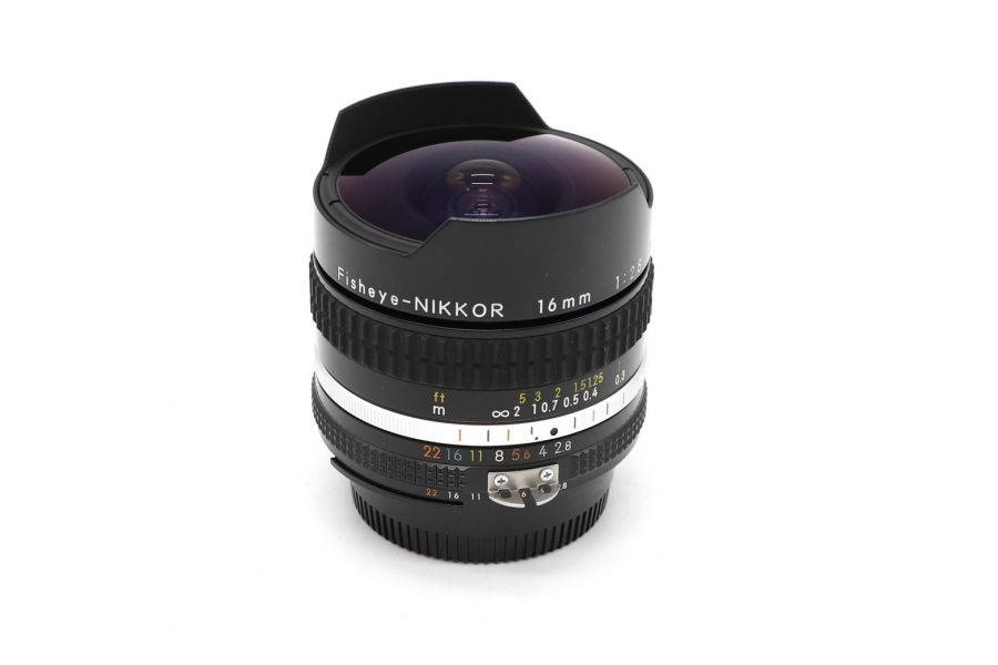 Nikon Fisheye-Nikkor 16mm f/2.8 Ai-S (Japan)