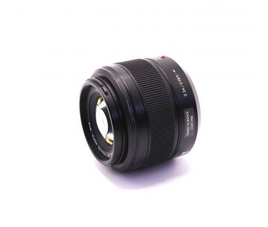 Panasonic Summilux 25mm f/1.4 ASPH DG