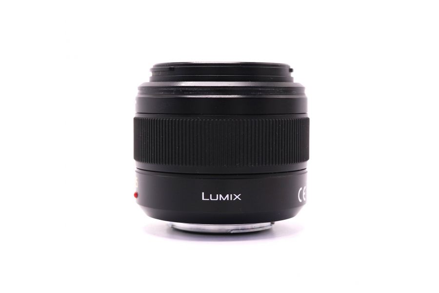 Panasonic Summilux 25mm f/1.4 ASPH DG