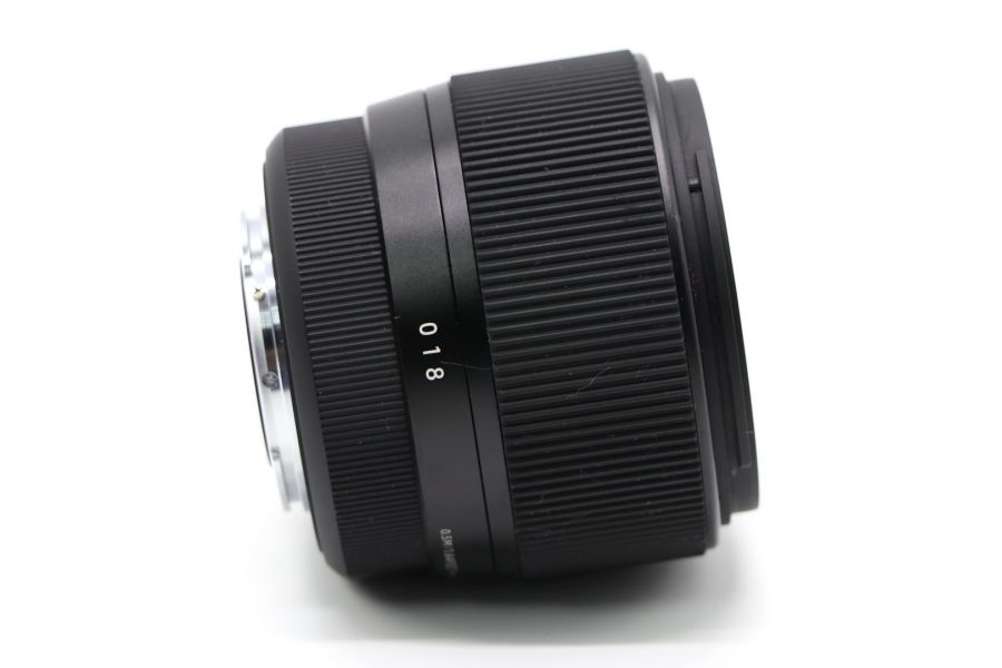 Sigma 56mm f/1.4 DC DN Contemporary Micro 4/3