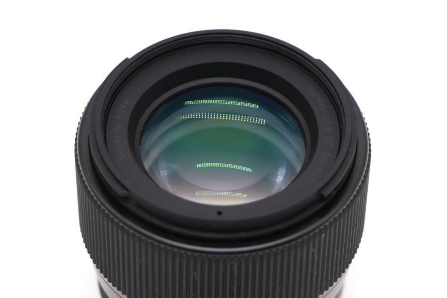 Sigma 56mm f/1.4 DC DN Contemporary Micro 4/3