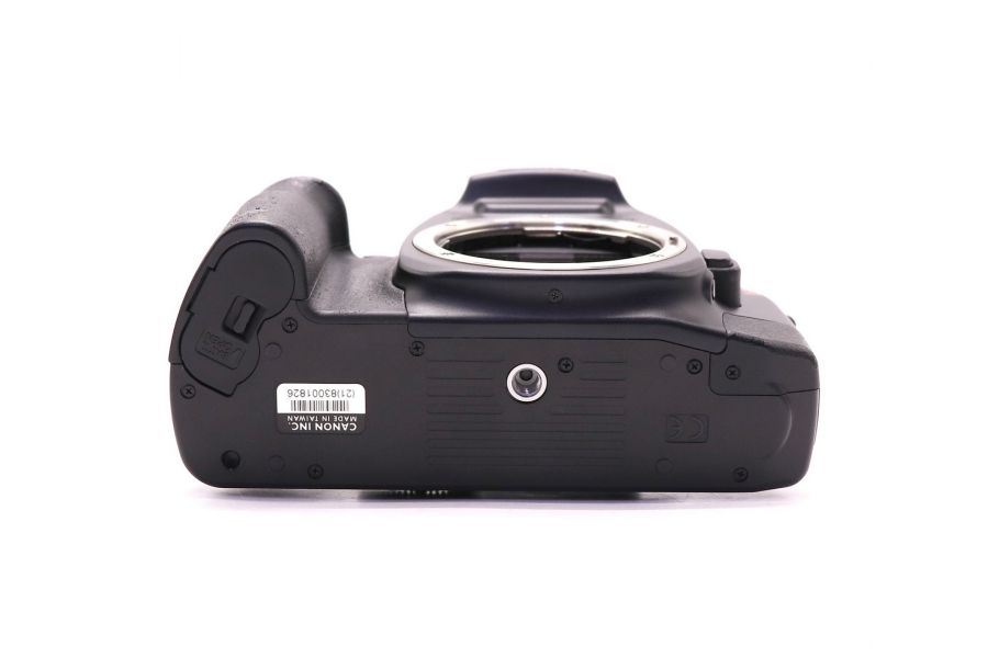 Canon EOS Elan 7 (EOS 30) body в упаковке