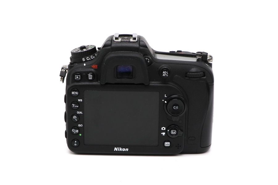 Nikon D7200 body в упаковке (пробег 8515 кадров)