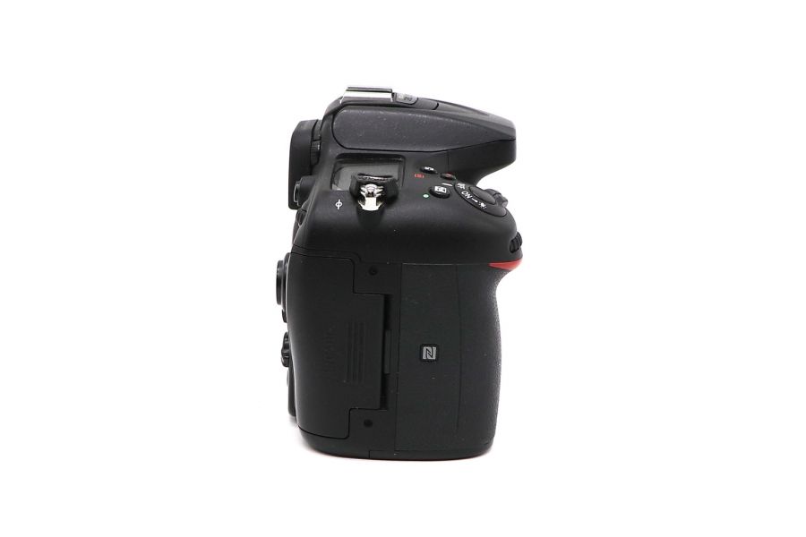 Nikon D7200 body в упаковке (пробег 8515 кадров)