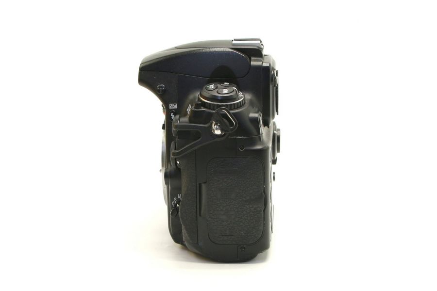 Nikon D700 body в упаковке (пробег 153830 кадров)