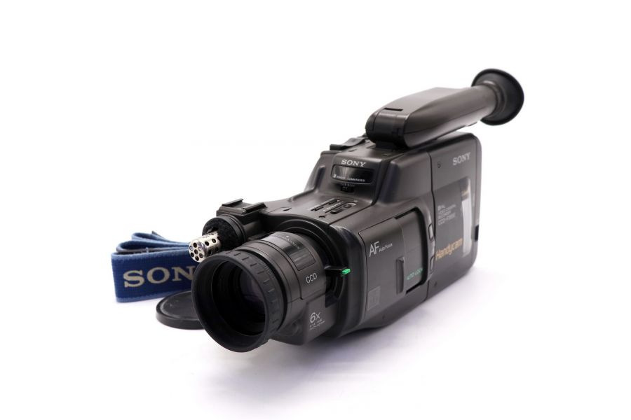 Видеокамера Sony CCD-F355E