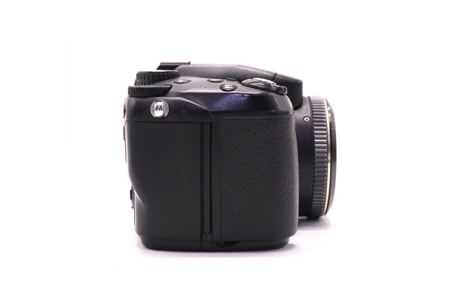 Fujifilm FinePix S7000 (Japan)