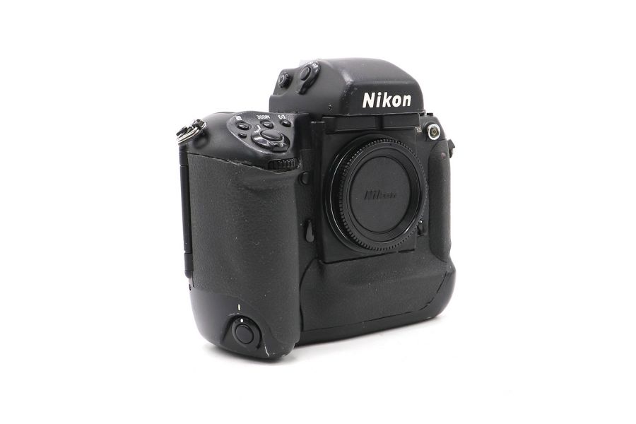 Nikon F5 body (№3081148)