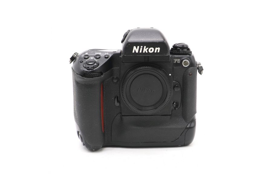 Nikon F5 body (№3081148)