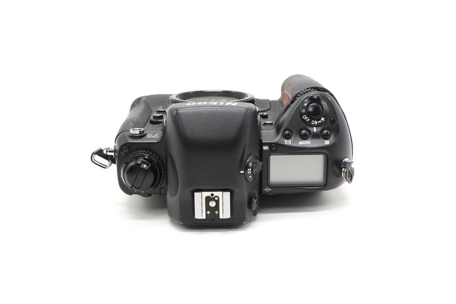 Nikon F5 body (№3081148)