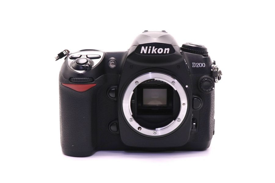 Nikon D200 body (пробег 6140 кадров)