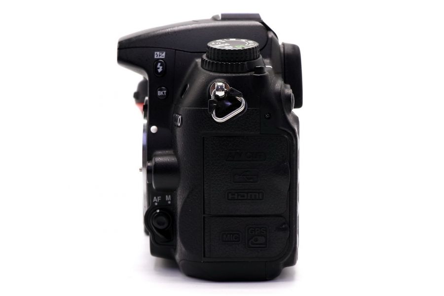 Nikon D7000 body (пробег 130615 кадров)