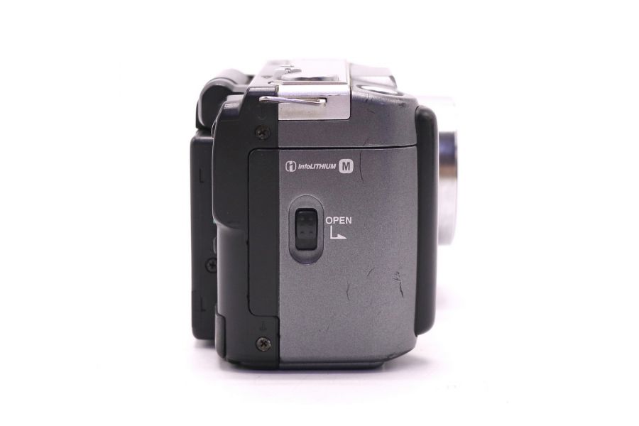 Sony Cyber-shot DSC-S30