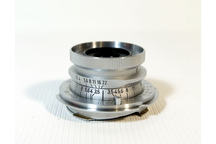 Summaron f=3.5cm 1:3.5 Leitz Wetzlar (Germany, 1951)