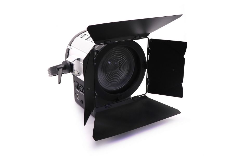 Осветитель GreenBean Fresnel 150 LED X3 DMX 5600K