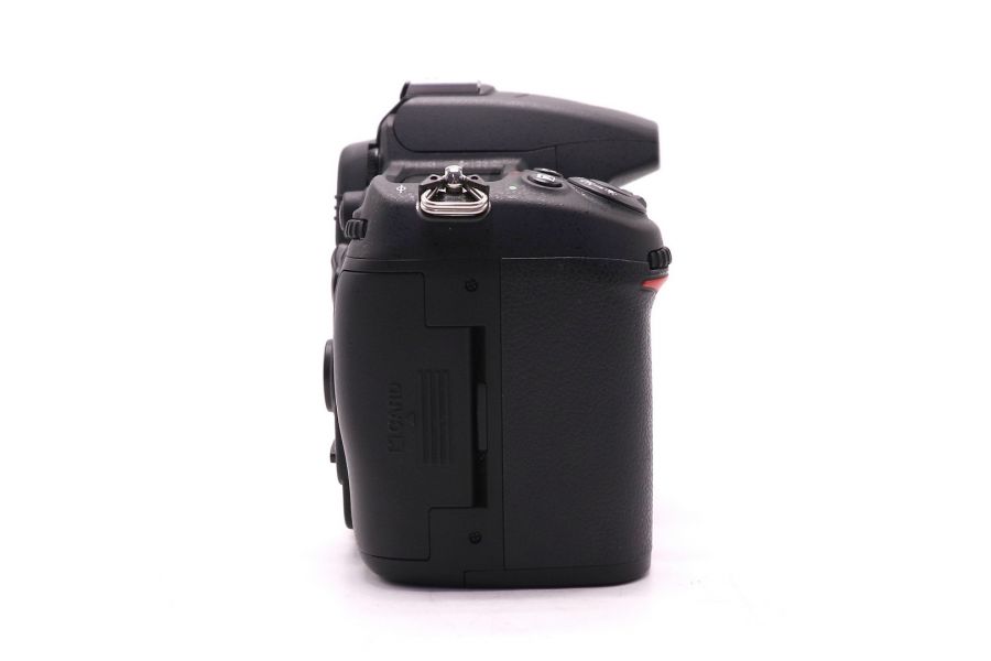 Фотокамера Nikon D7000 body (пробег 7180 кадров)
