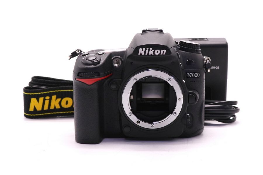 Фотокамера Nikon D7000 body (пробег 7180 кадров)