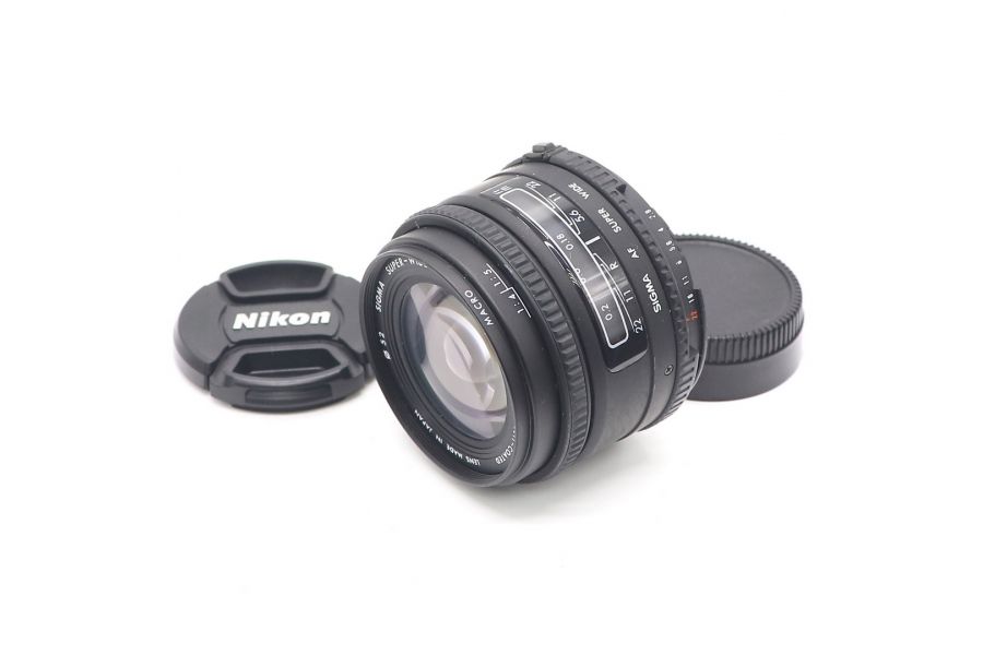 Sigma Super-Wide II 24mm f/2.8 Multi-Coated for Nikon F