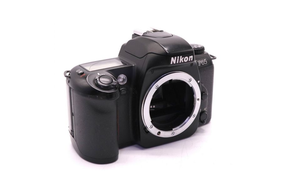 Nikon F65 body (Japan, 2002)