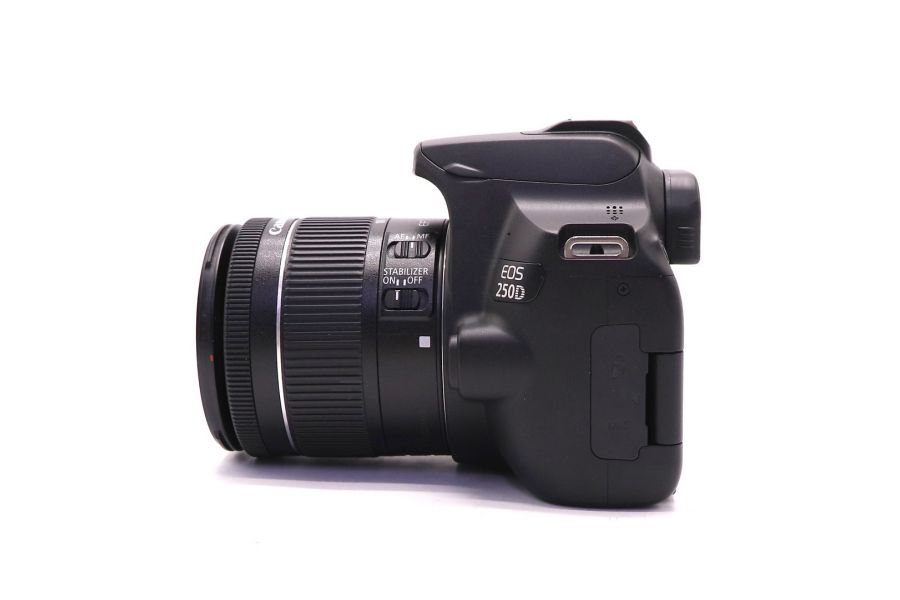 Canon EOS 250D kit в упаковке (пробег 1195 кадров)
